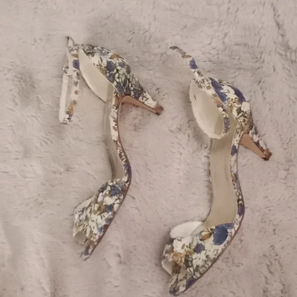 Floral Retro 50s Coquette Girl Feminine Peep Toe Ankle Strap Blue Cream Heel 8 - Picture 3 of 5